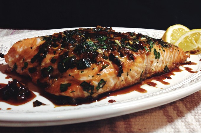 Living the Gourmet: Asian Style Marinated Salmon Filet