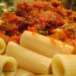 Quick & Easy ~ Delicious Tomato Sauce with Meat!!!