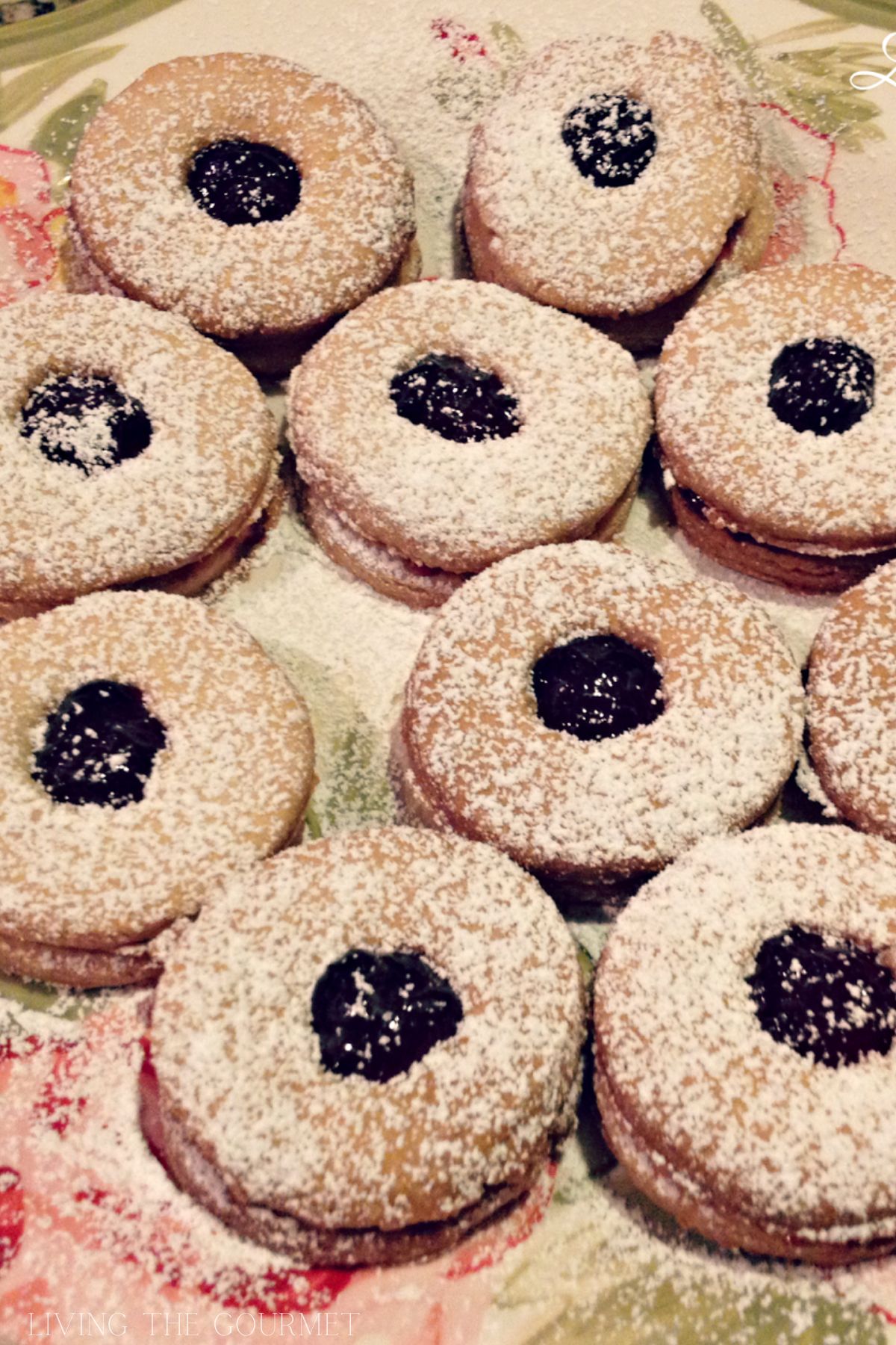 Classic Linzer Cookies