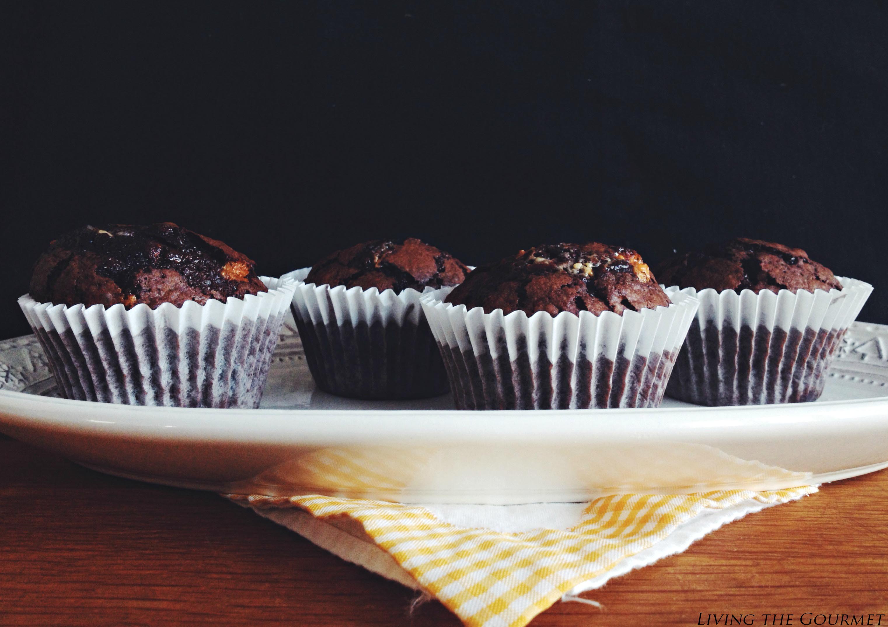 Living the Gourmet: Candy Bar Brownie Cupcakes