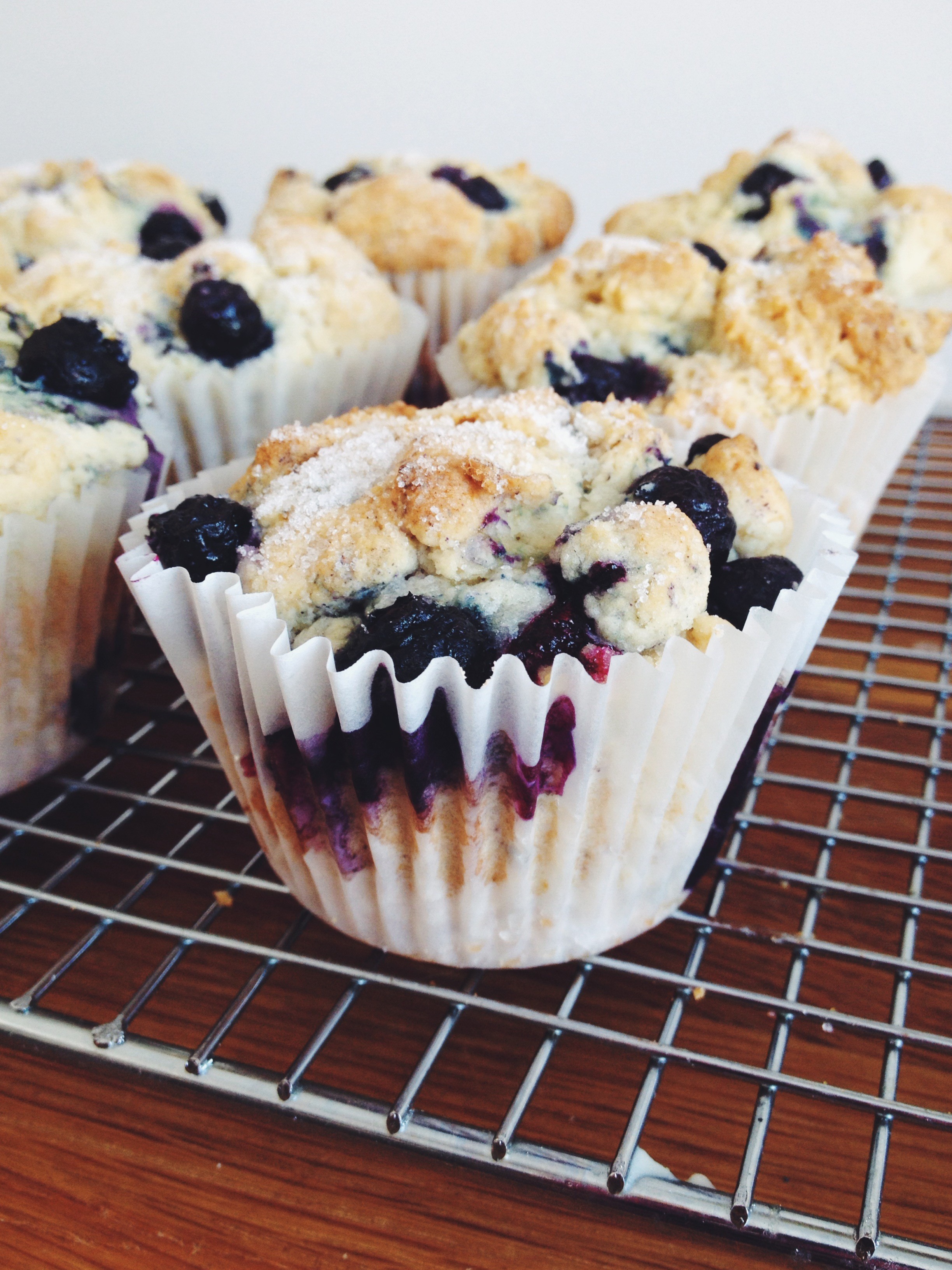 Living the Gourmet: Easy Blueberry Muffins