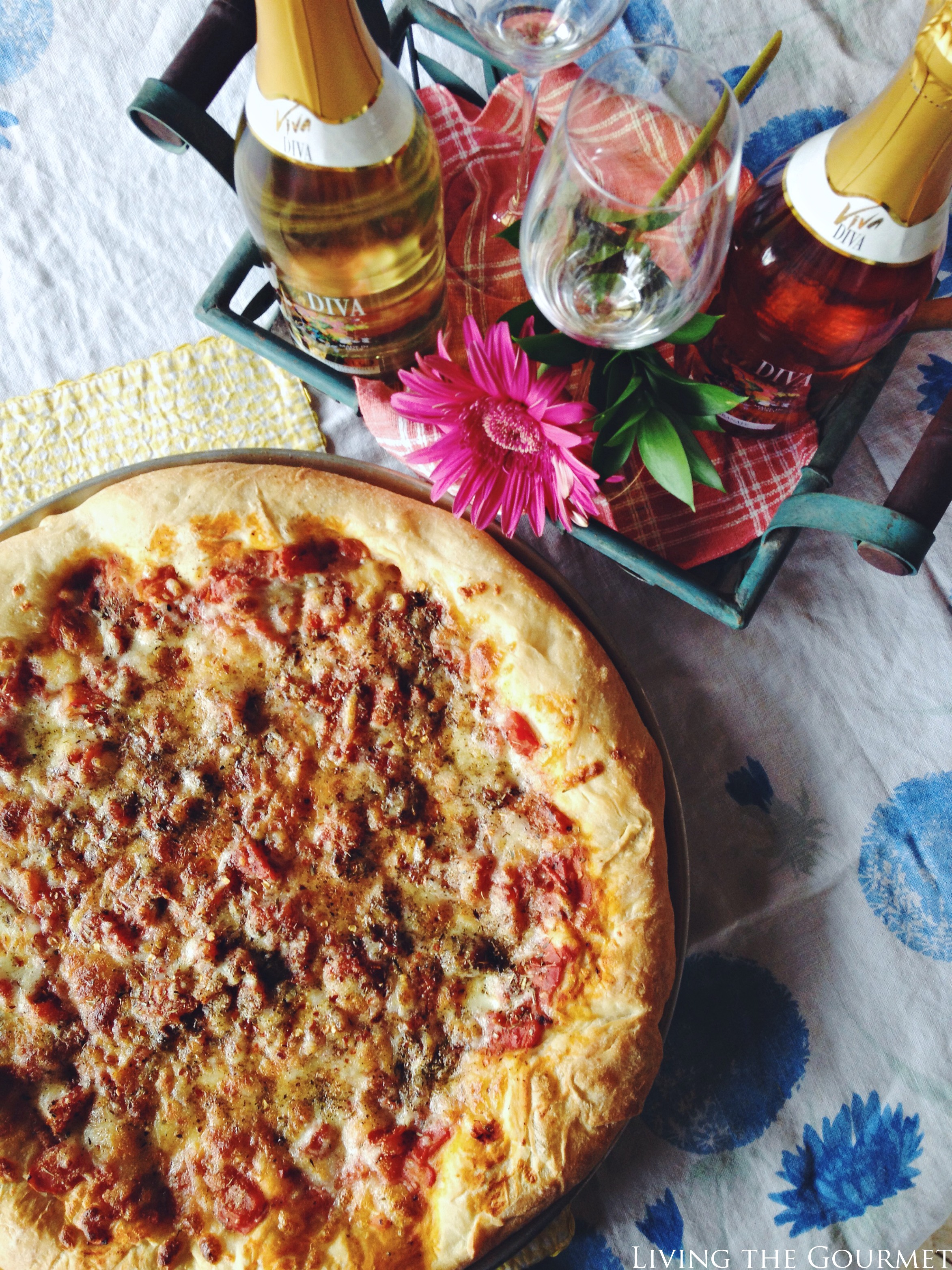 Living the Gourmet: Pizza & Viva Diva Sparkling Wine