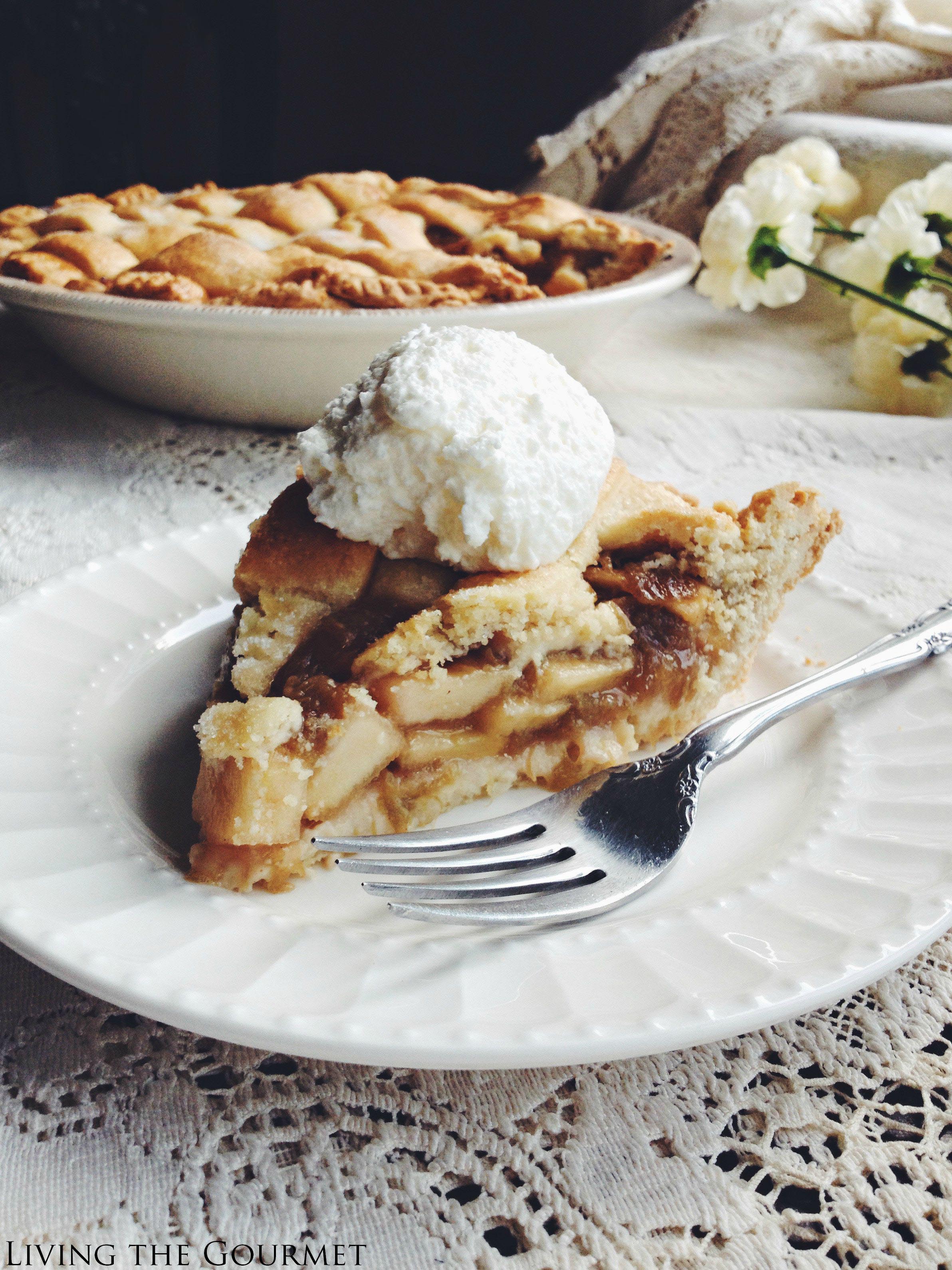 Living the Gourmet: Apple Rhubarb Pie