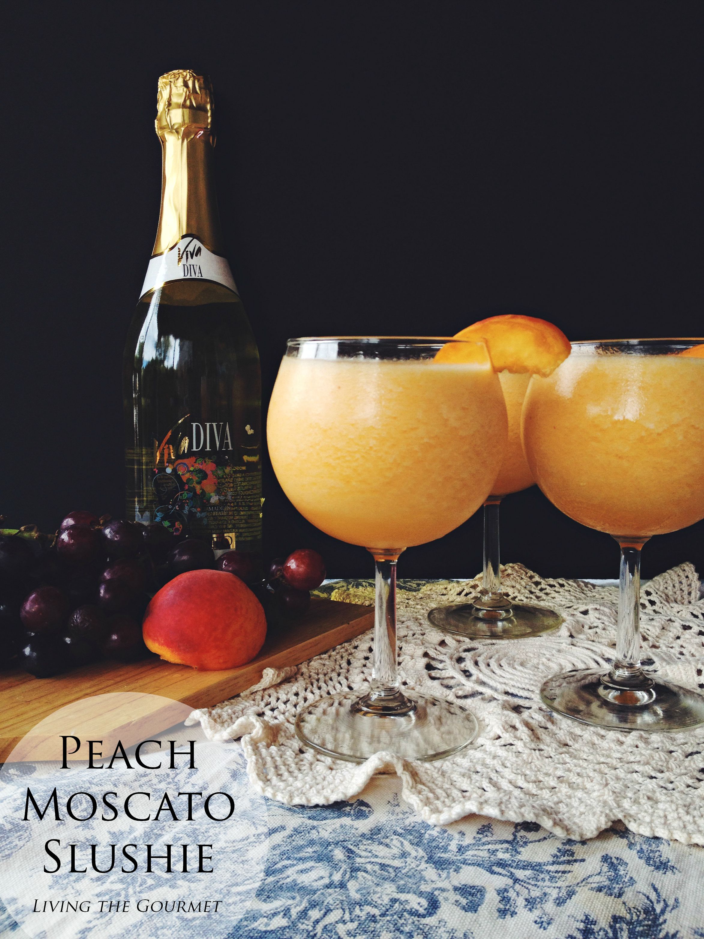 https://livingthegourmet.com/wp-content/uploads/2015/08/Peach_Moscato_2.jpeg