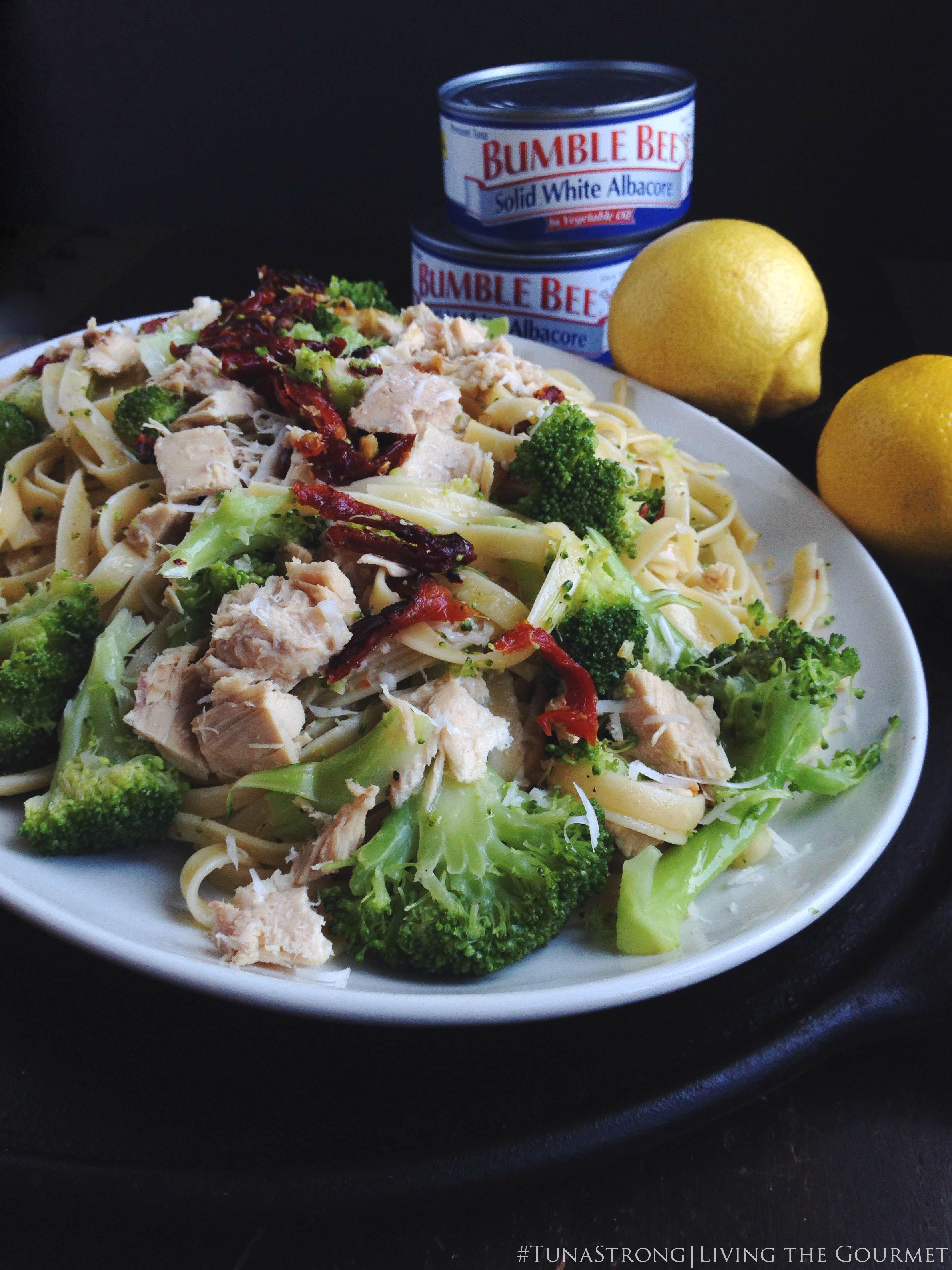 Living the Gourmet: Broccoli and Tuna Fettuccine | #TunaStrong #CG