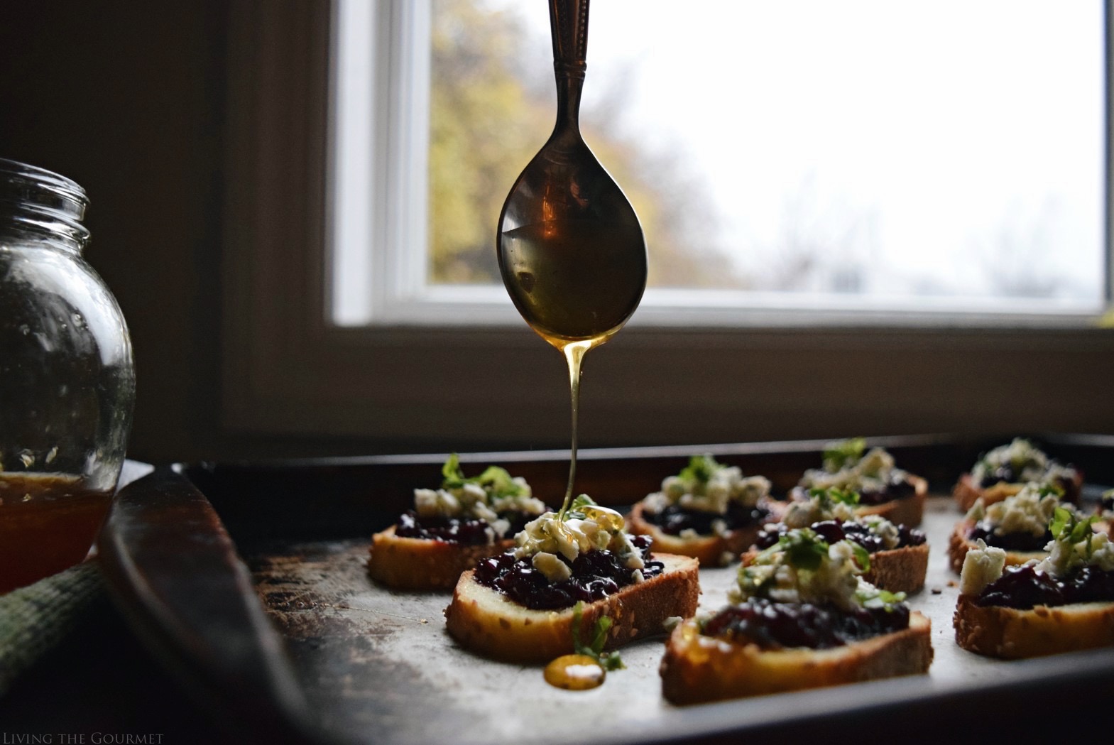 Living the Gourmet: Blackberry & Honey Crostini with Blue Cheese | Creative Cooking Crew