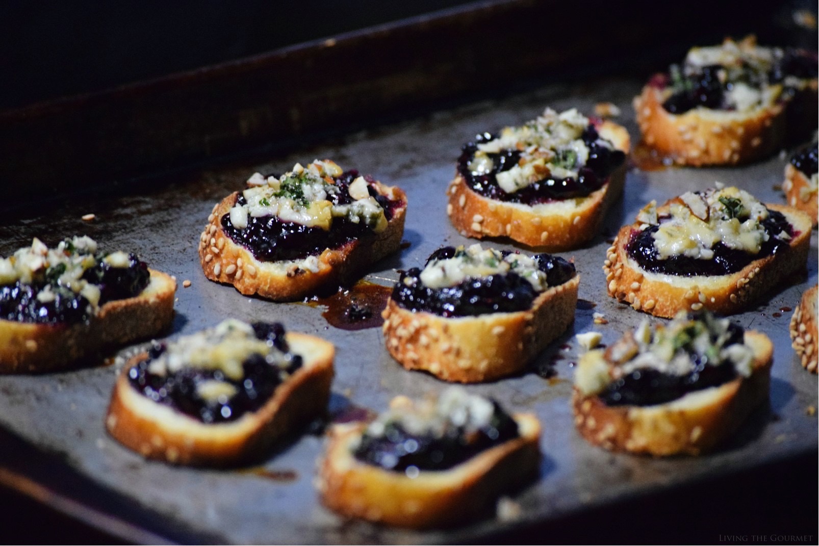 Living the Gourmet: Blackberry & Honey Crostini with Blue Cheese | Creative Cooking Crew