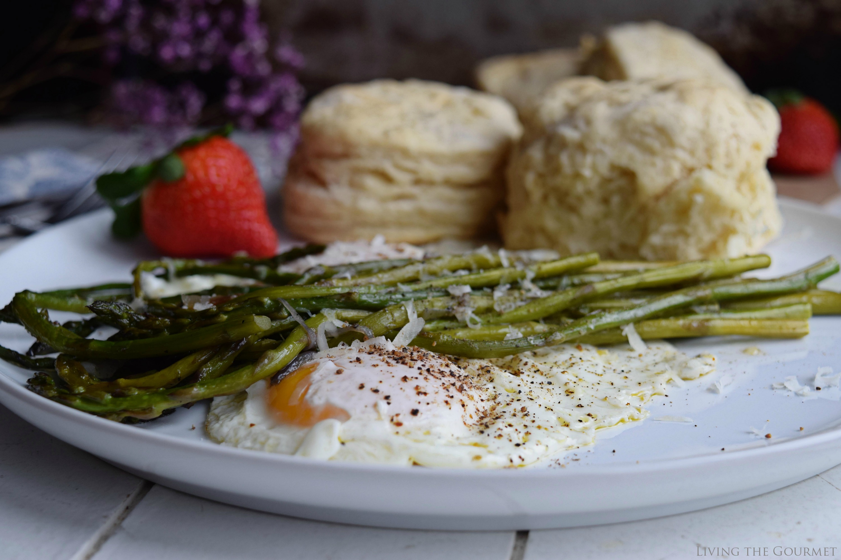 Living the Gourmet: Best Ever Buttery Flaky Biscuits