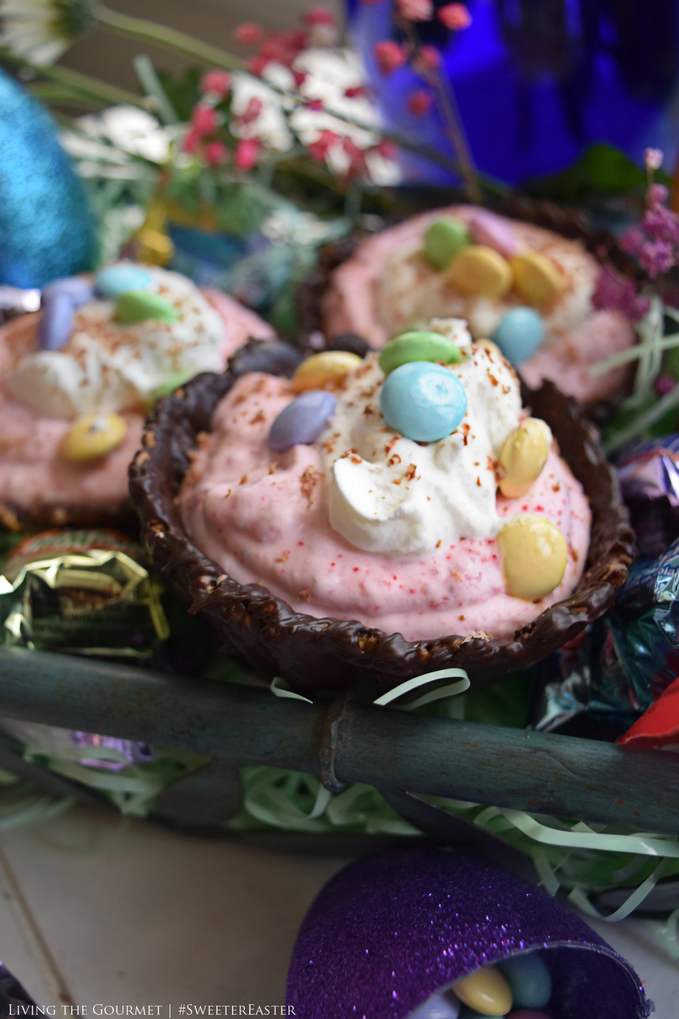 Living the Gourmet: Chocolate Easter Eggs with Strawberry Mousse | #SweeterEaster #Ad