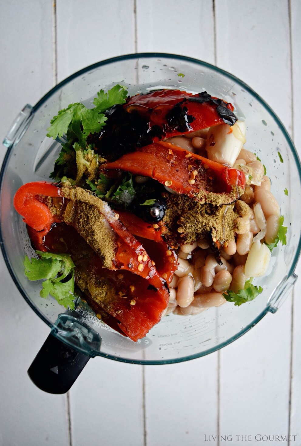 Living the Gourmet: Cilantro and White Bean Dip