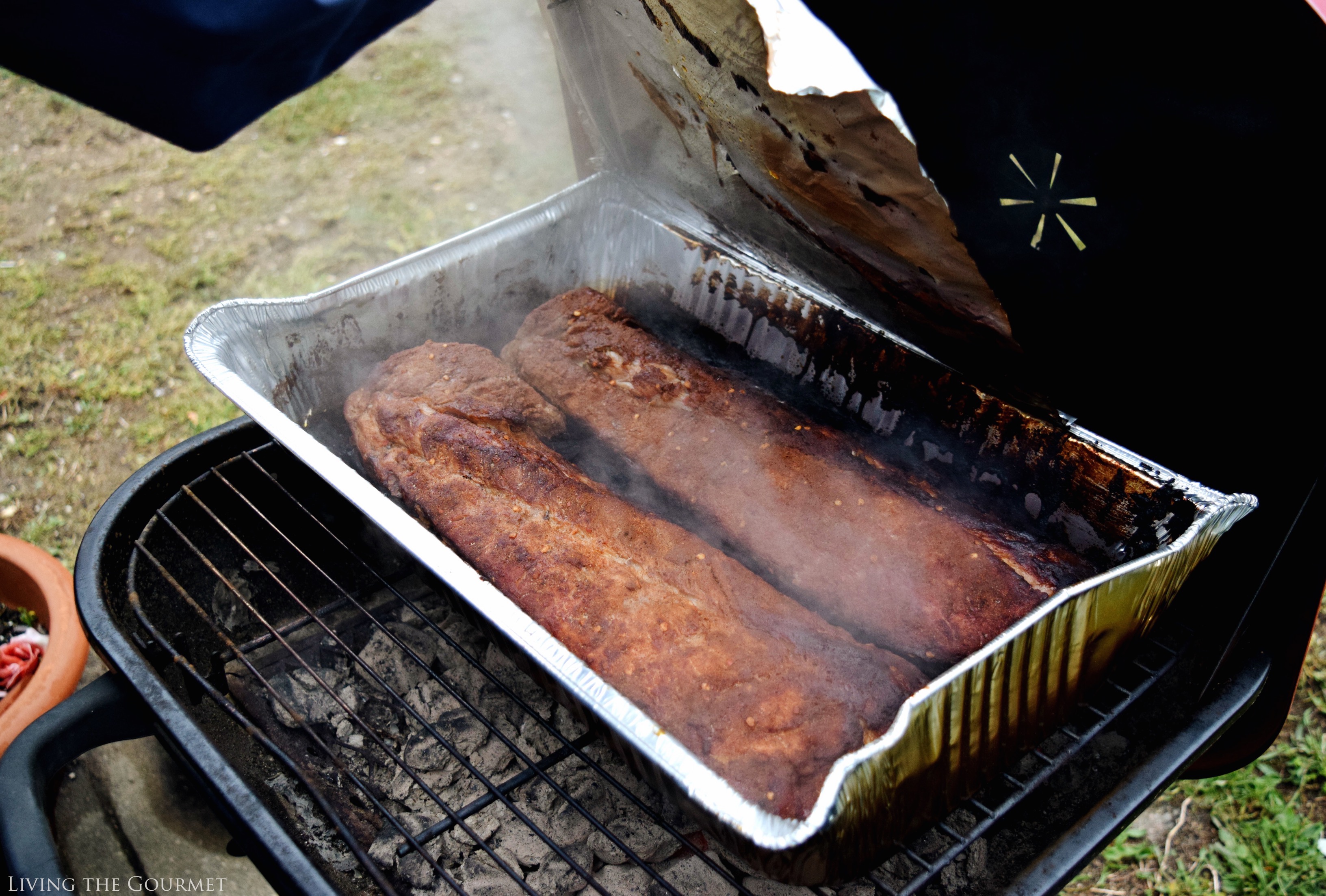 Living the Gourmet: Spiced BBQ Tender Back Ribs | #HogWildThrowdown #Ad