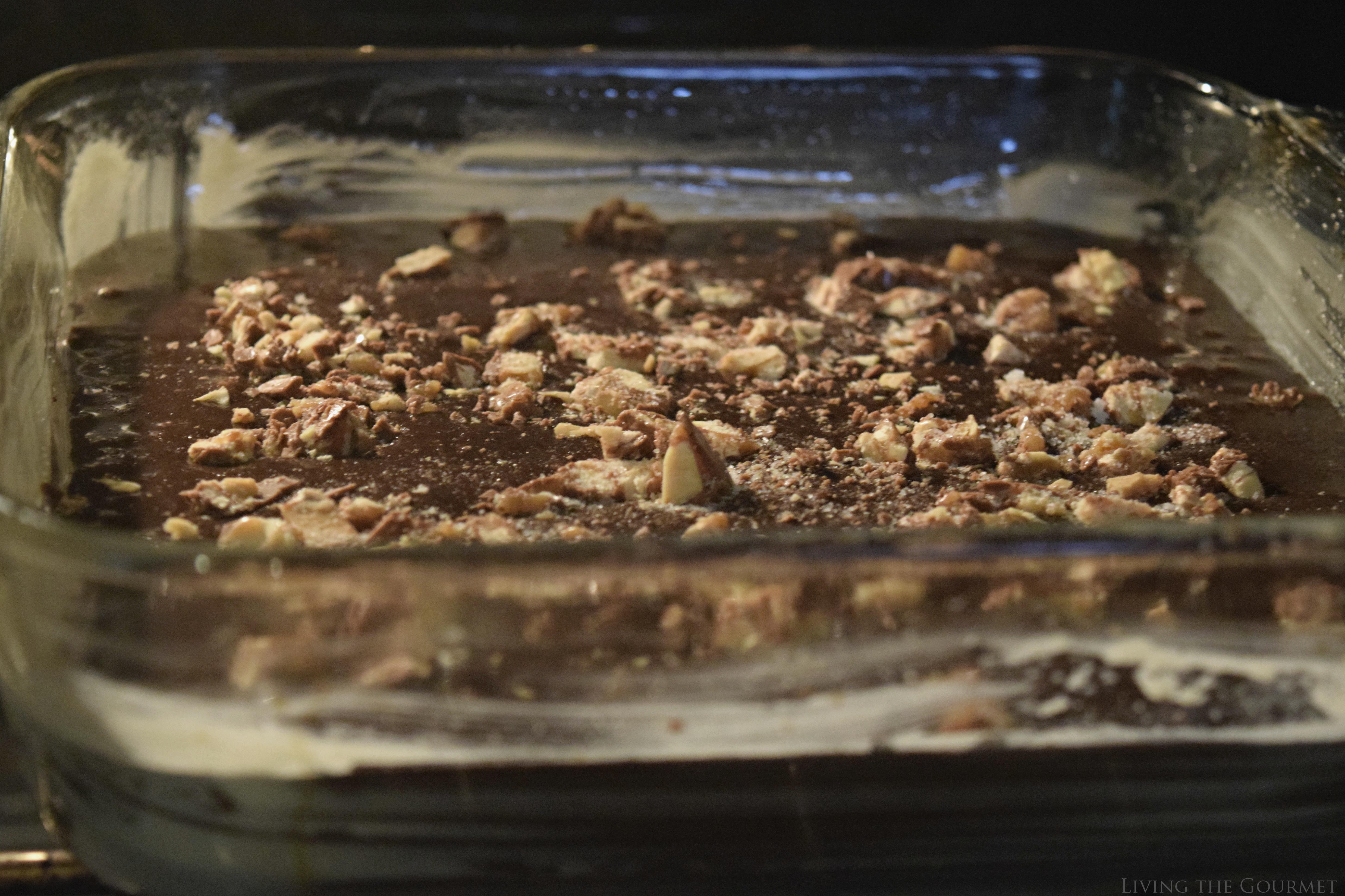 Living the Gourmet: Snickers Brownies