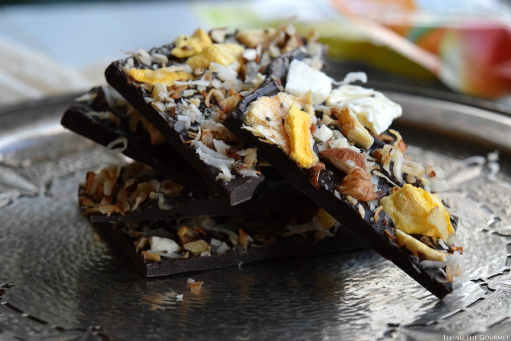 Living the Gourmet: Healthy Fruit and Nut Bark