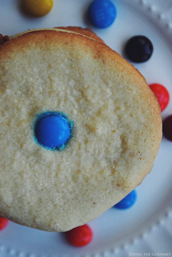 Living the Gourmet: Simple Sugar Cookies | #SweetSquad