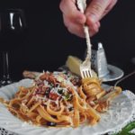 Easy Fresh Tomato Sauce with Tuna and Fettuccine