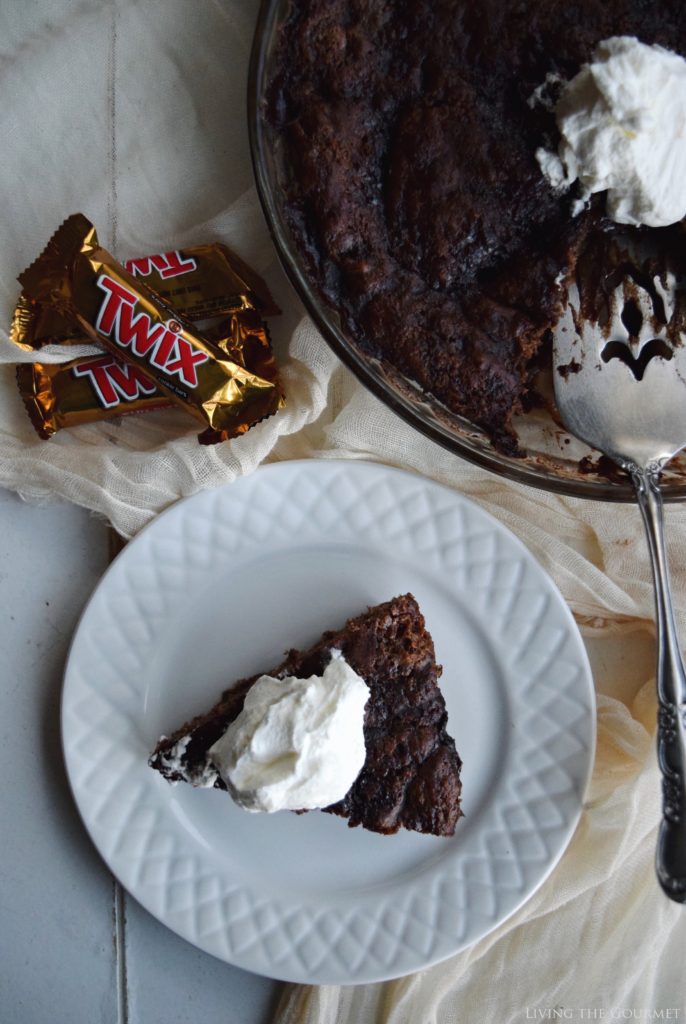 Living the Gourmet: Twix Pudding Pie