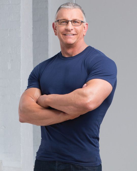 Living the Gourmet: Signature Sidekicks with Chef Robert Irvine