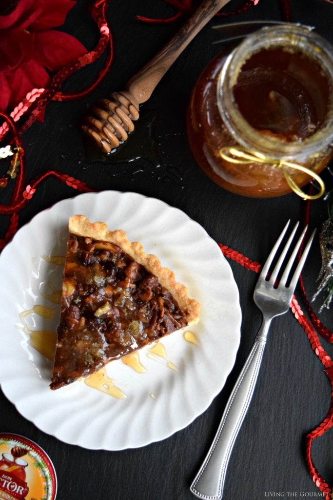 Living the Gourmet: Honey Nut Tart | #HoneyForHolidays #DonVictorHoney #ad