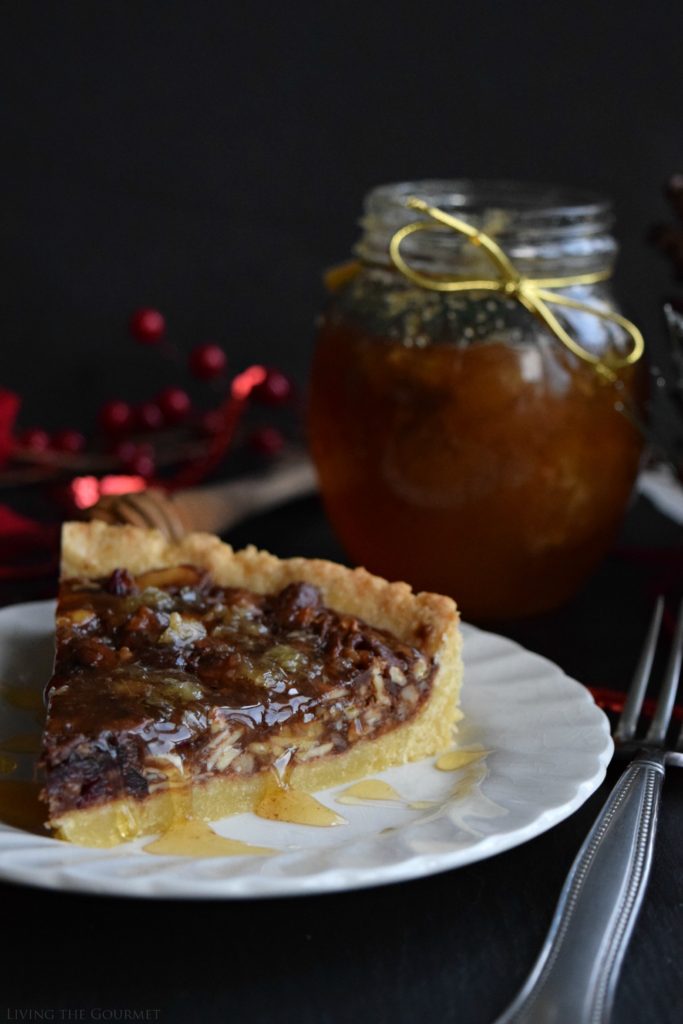 Living the Gourmet: Honey Nut Tart | #HoneyForHolidays #DonVictorHoney #ad