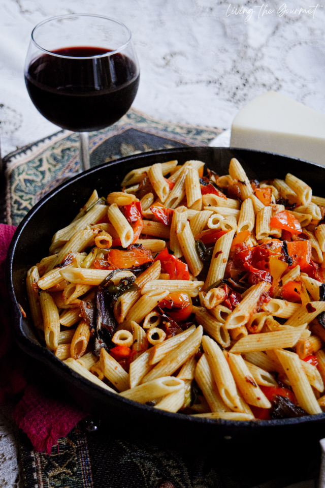 Mezze penne tricolore with fresh tomatoes