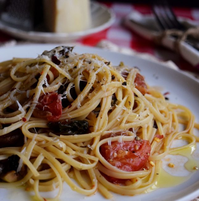 Simple Italian Pasta Sauce - Living The Gourmet