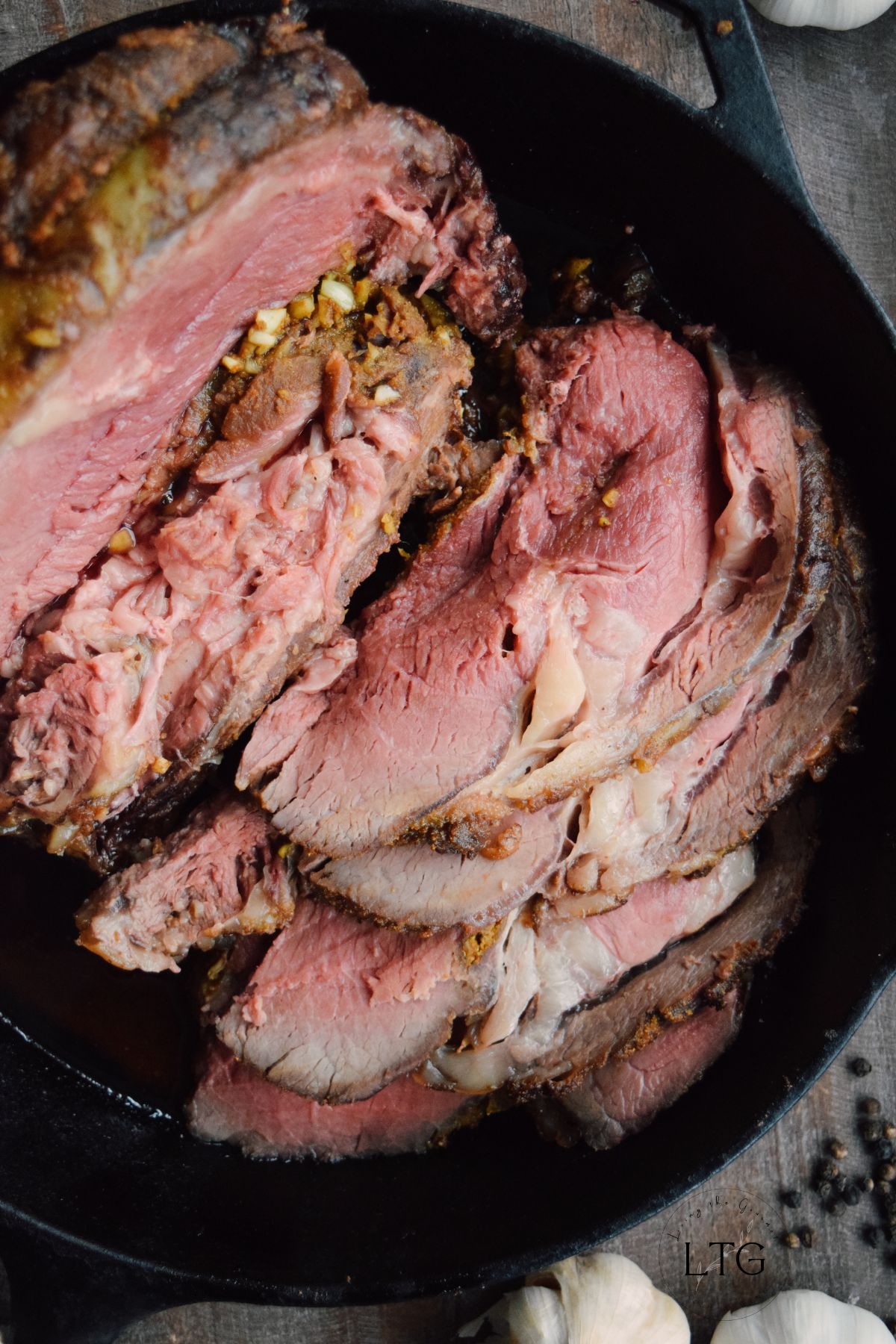 Prime Rib Roast Recipe With Garlic and Herb Crust