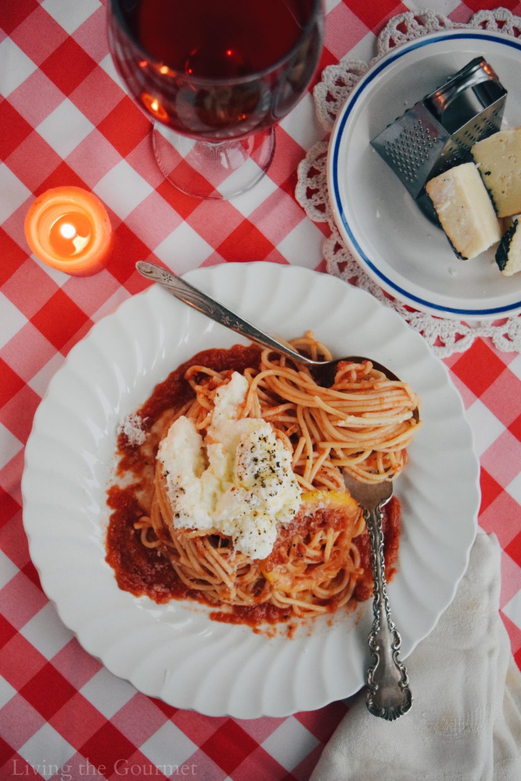 Spaghetti With Tomato Garlic And Anchovy Sauce Living The Gourmet 2178