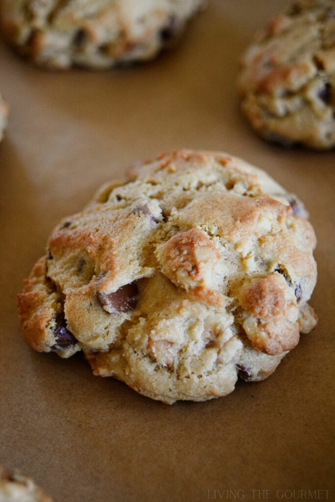 Levain Bakery Chocolate Chip Cookies