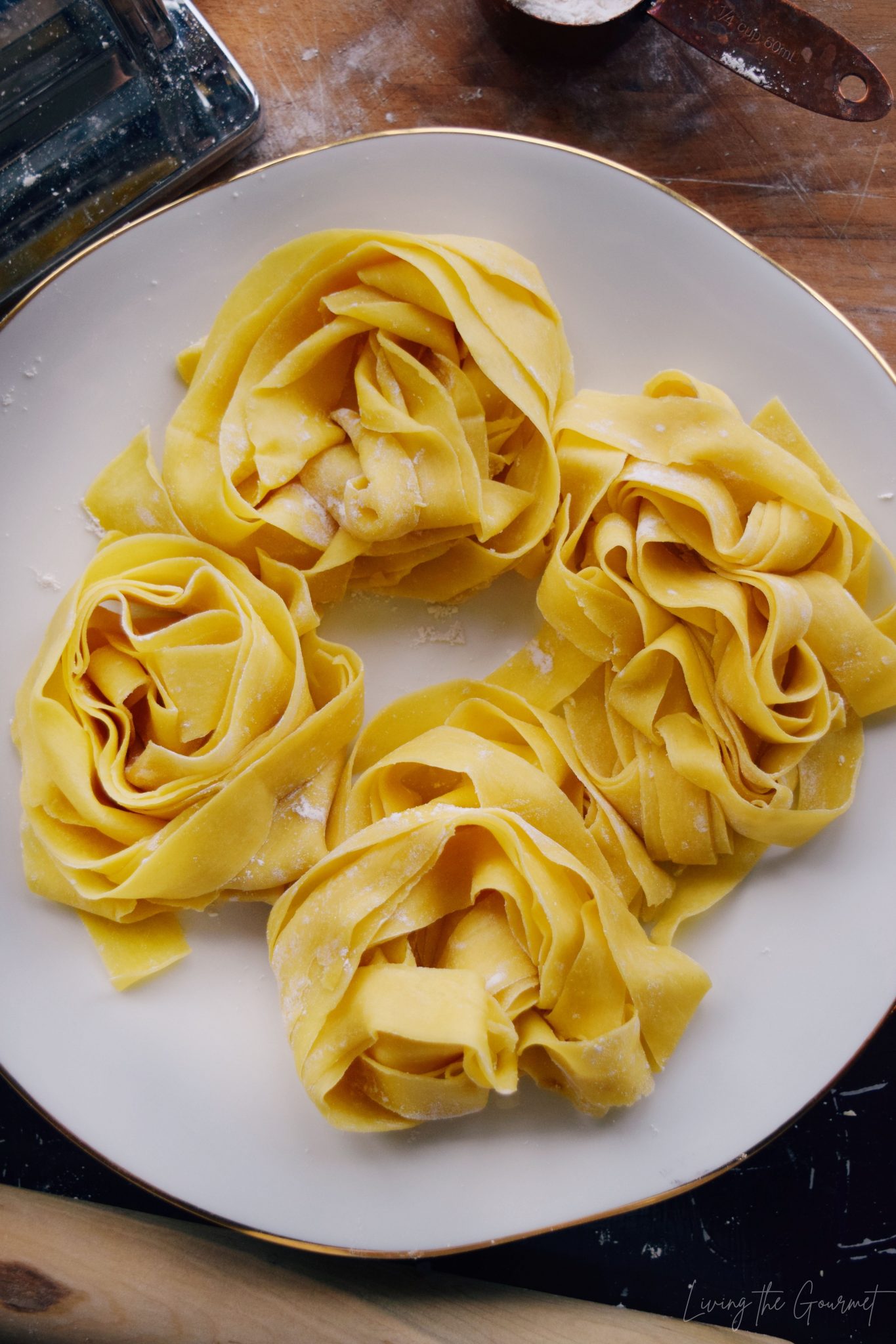 Pappardelle Aglio E Olio Living The Gourmet