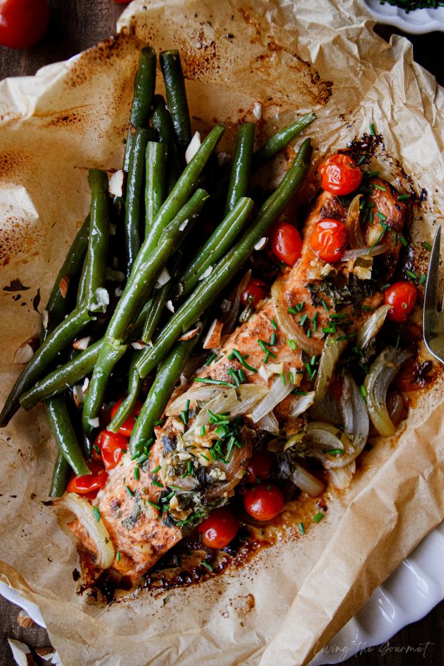 Wild Salmon En Papillote With Greens & Olives Recipe - Samsung Food