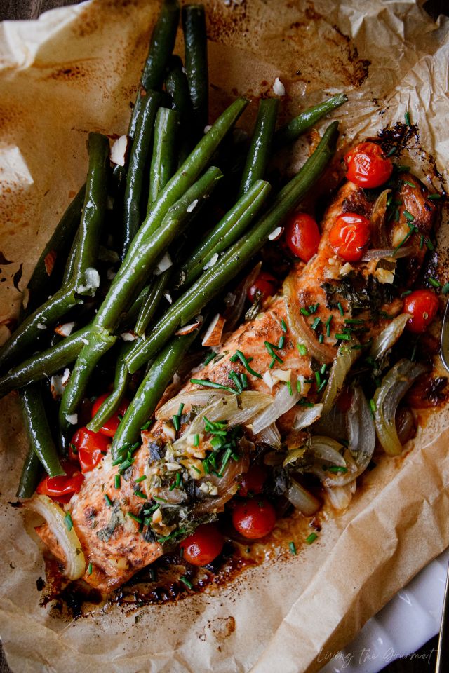 Baked Salmon and Tomatoes en Papillote Recipe