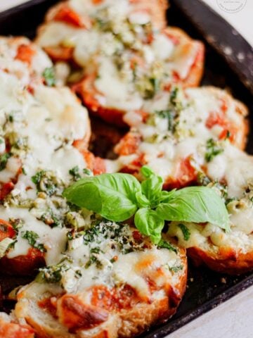 Today's Italian Bread Pizza Bites combine all of the allure of a well-made pizza into bite-sized delights.
