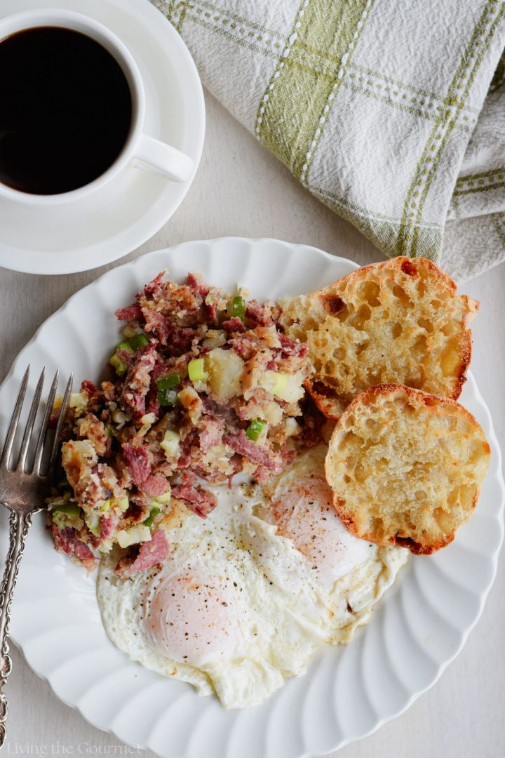 Corned Beef Hash Recipe (Easy and Crispy) - Living The Gourmet