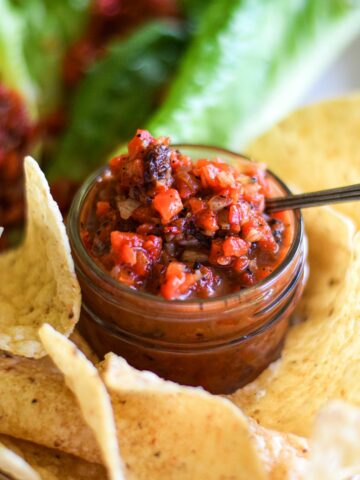 Homemade Roasted Red Pepper Dip