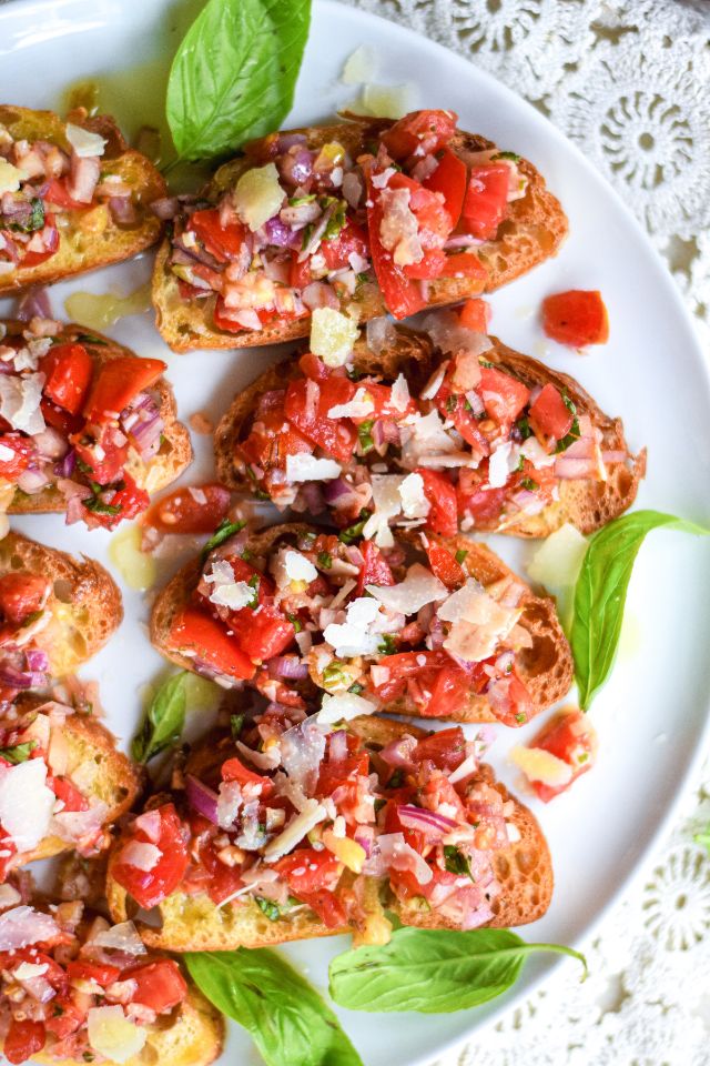 Simple Fresh Tomato Bruschetta