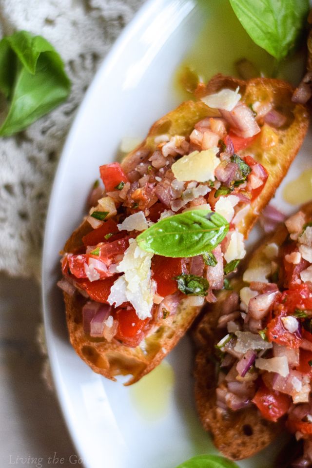 Simple Fresh Tomato Bruschetta