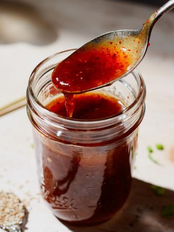 Easy Homemade Sweet and Spicy Chili Sauce Recipe