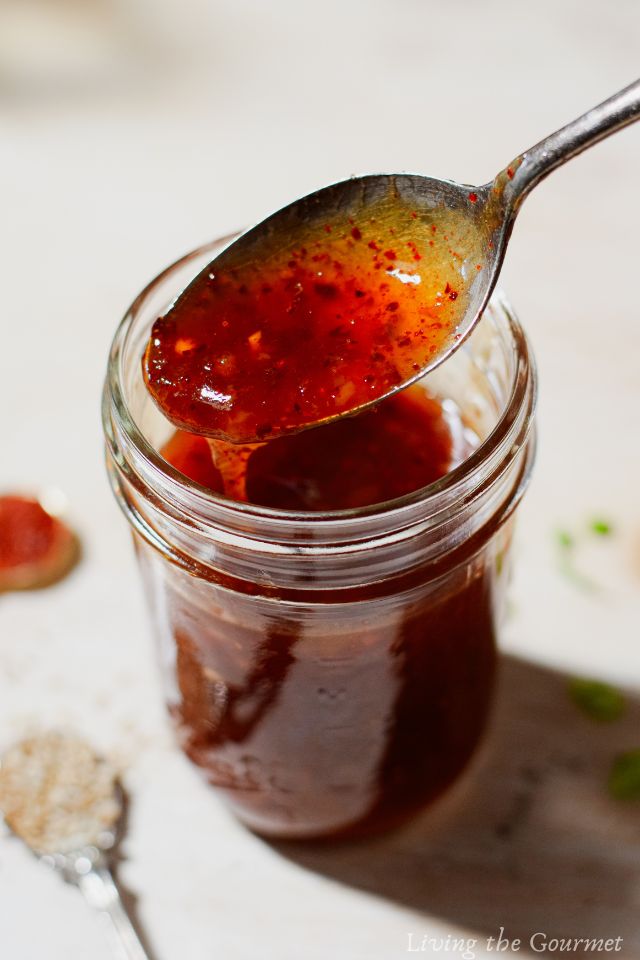 Easy Homemade Sweet and Spicy Chili Sauce Recipe