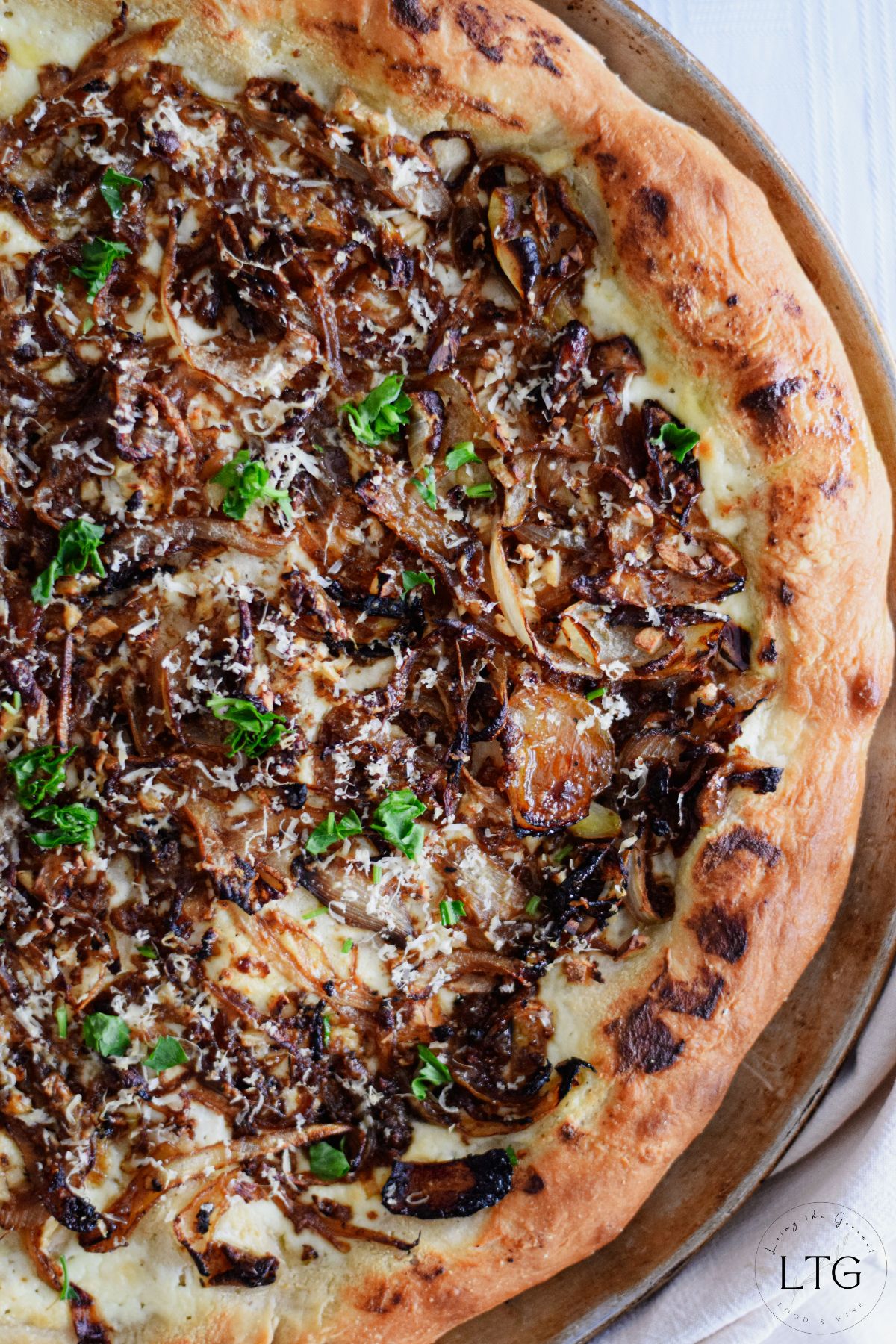 Caramelized Onion and Ricotta Pizza