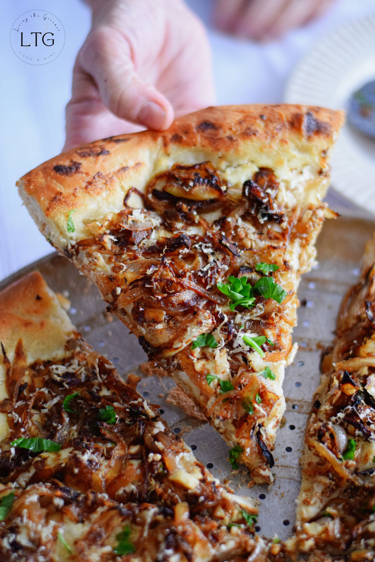 Caramelized Onion and Ricotta Pizza