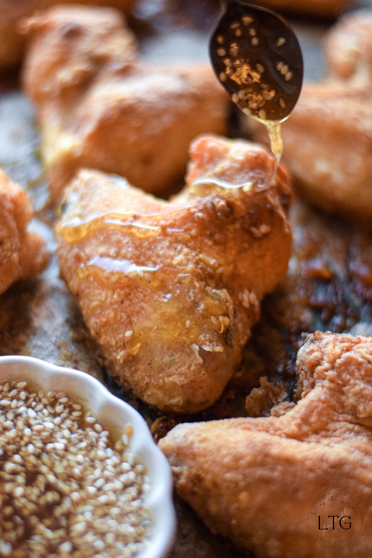 Spicy Sesame Garlic Chicken Wings