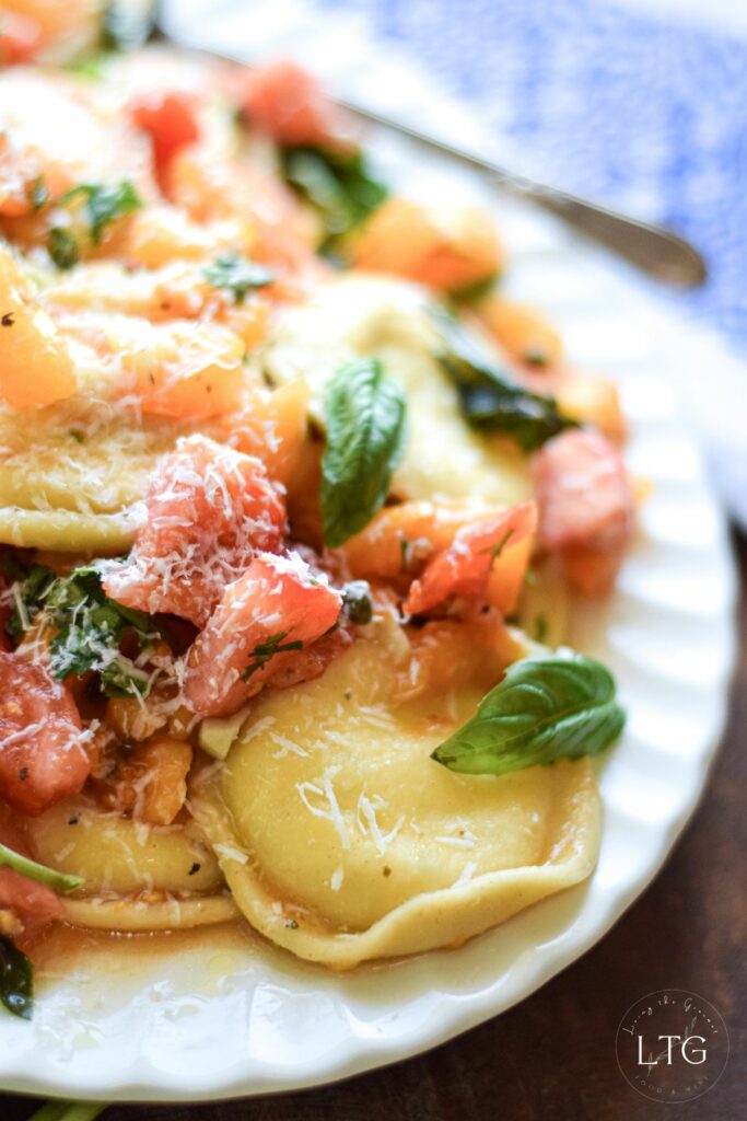 Fresh Tomato and Ravioli Salad