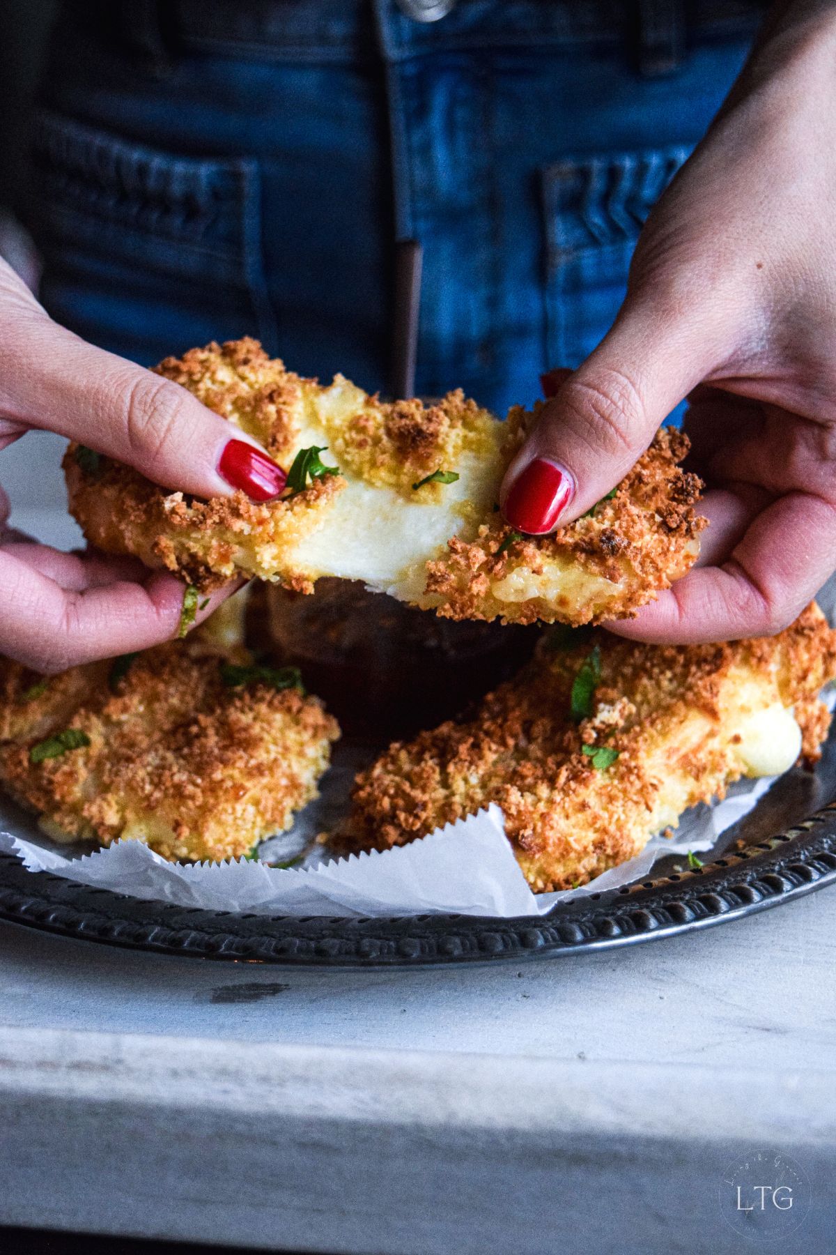 Air Fryer Mozzarella Dippers