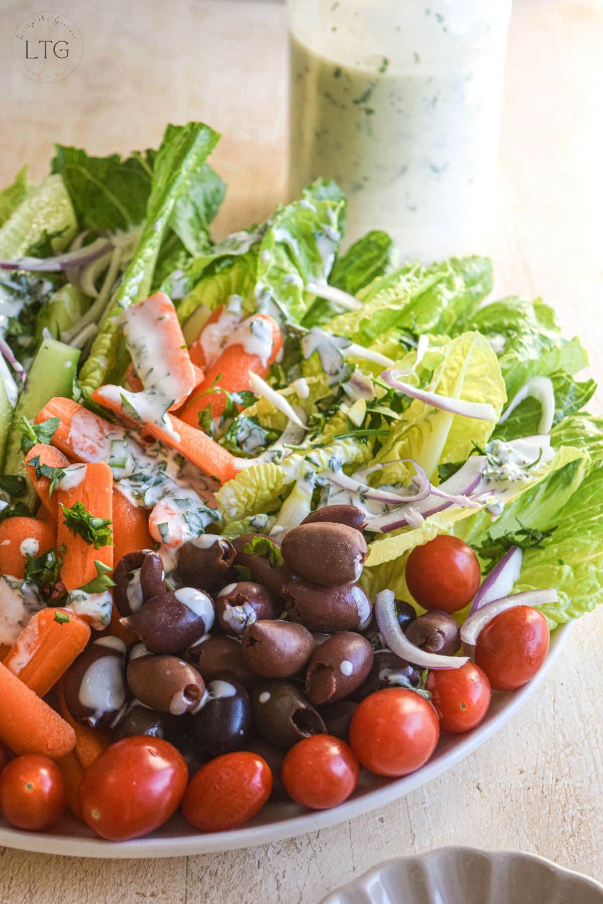 Creamy Buttermilk Salad Dressing
