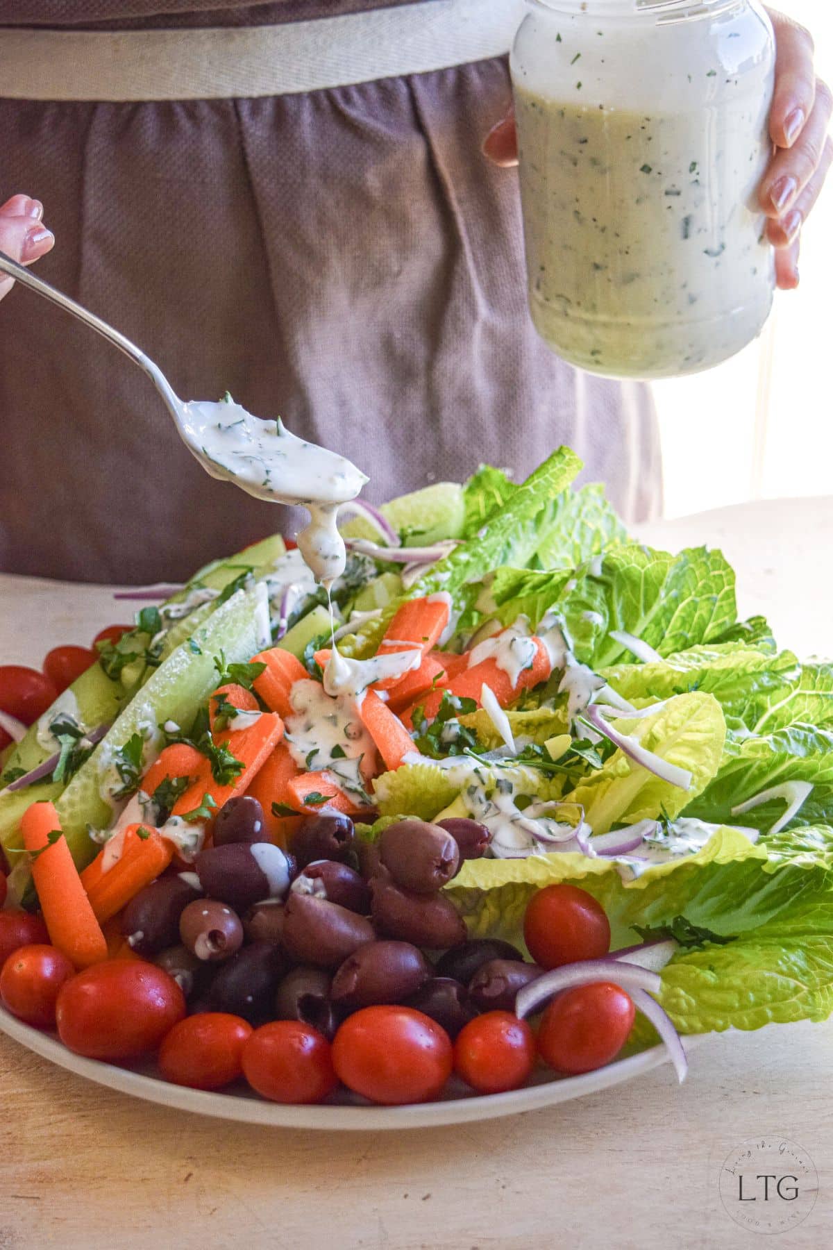 Creamy Buttermilk Salad Dressing