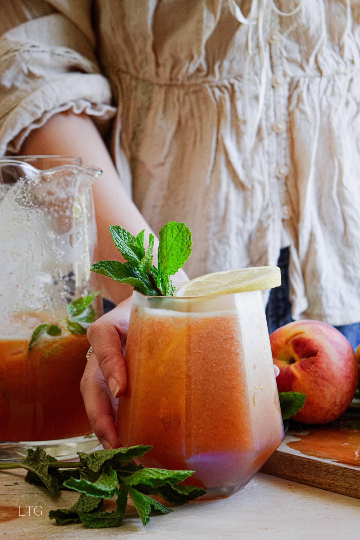 Fresh Peach Iced Tea