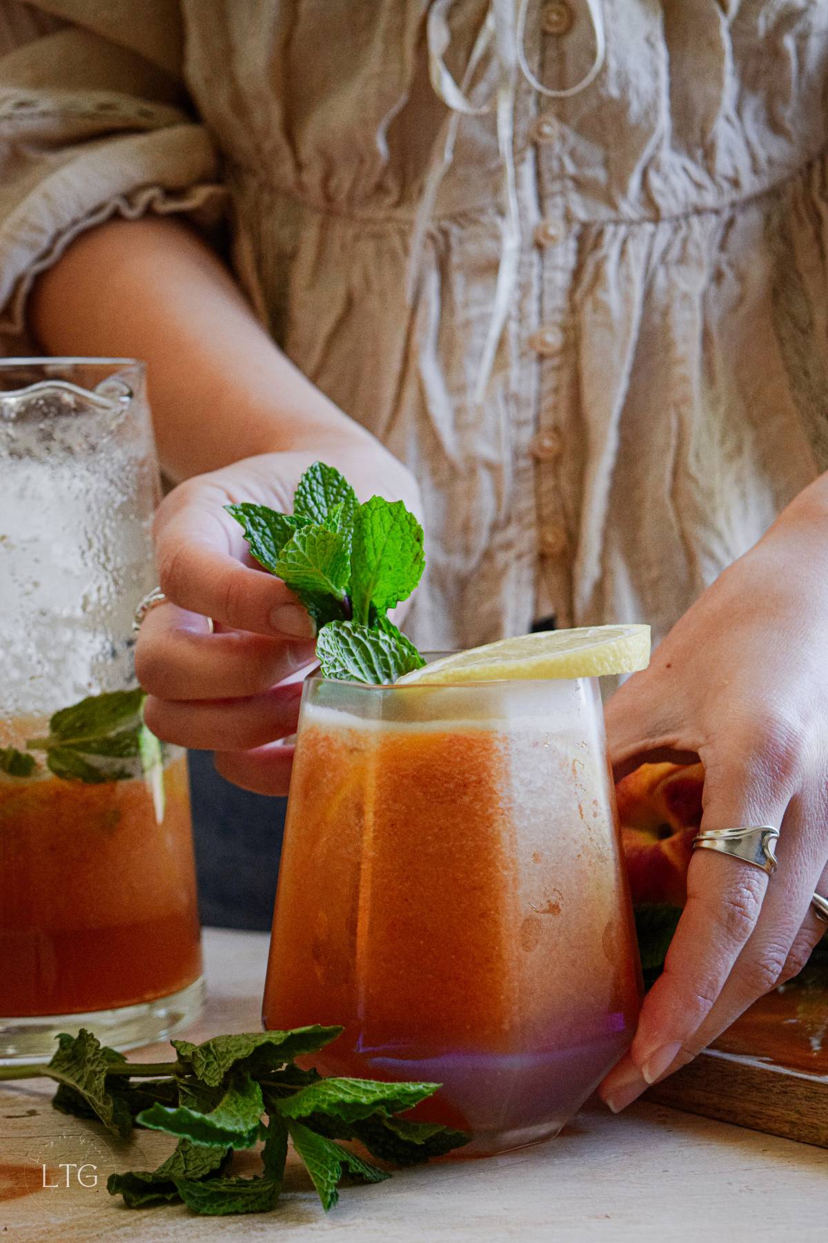 Fresh Peach Iced Tea