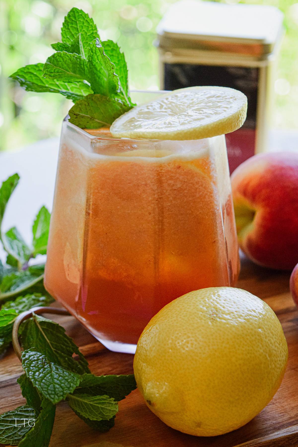 Fresh Peach Iced Tea