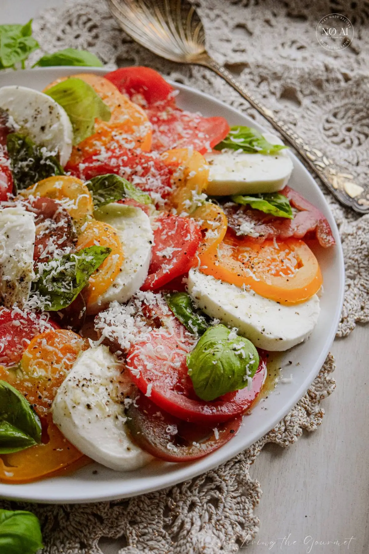 Classic Caprese Salad (Easy Recipe)
