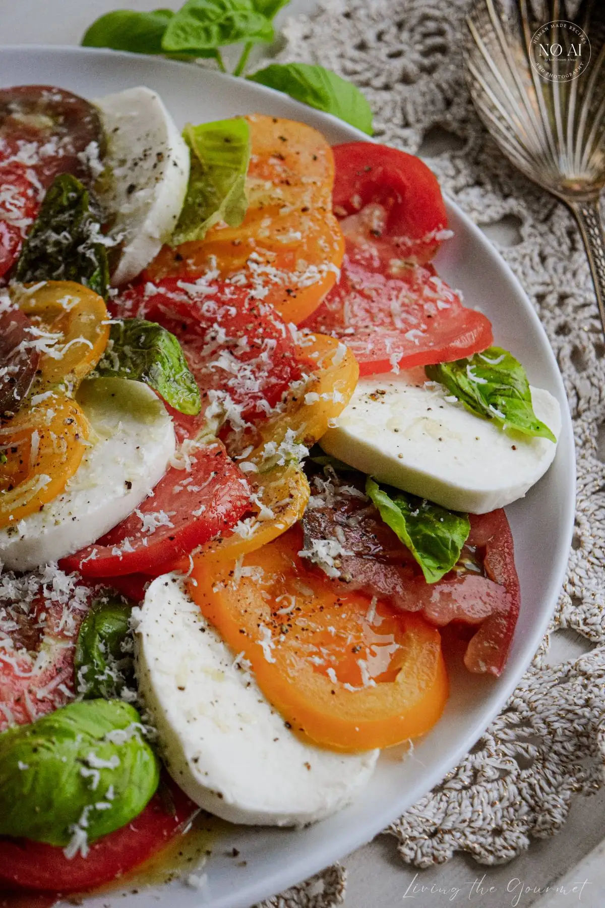 Classic Caprese Salad (Easy Recipe)